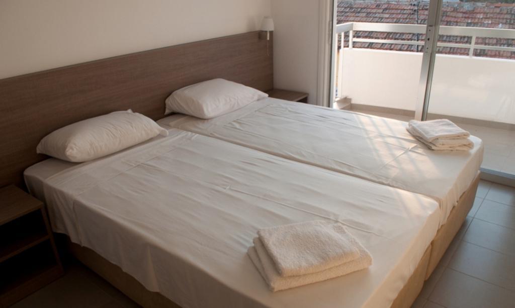 St. George Rent Rooms Ларнака Екстер'єр фото