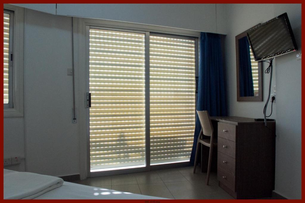 St. George Rent Rooms Ларнака Екстер'єр фото